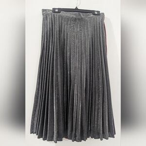 Metallic Silver Pleated Skirt